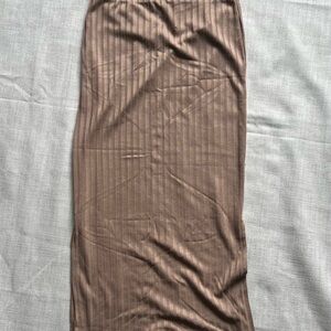 Elegant Brownish Pink Ribbed Maxi Skirt